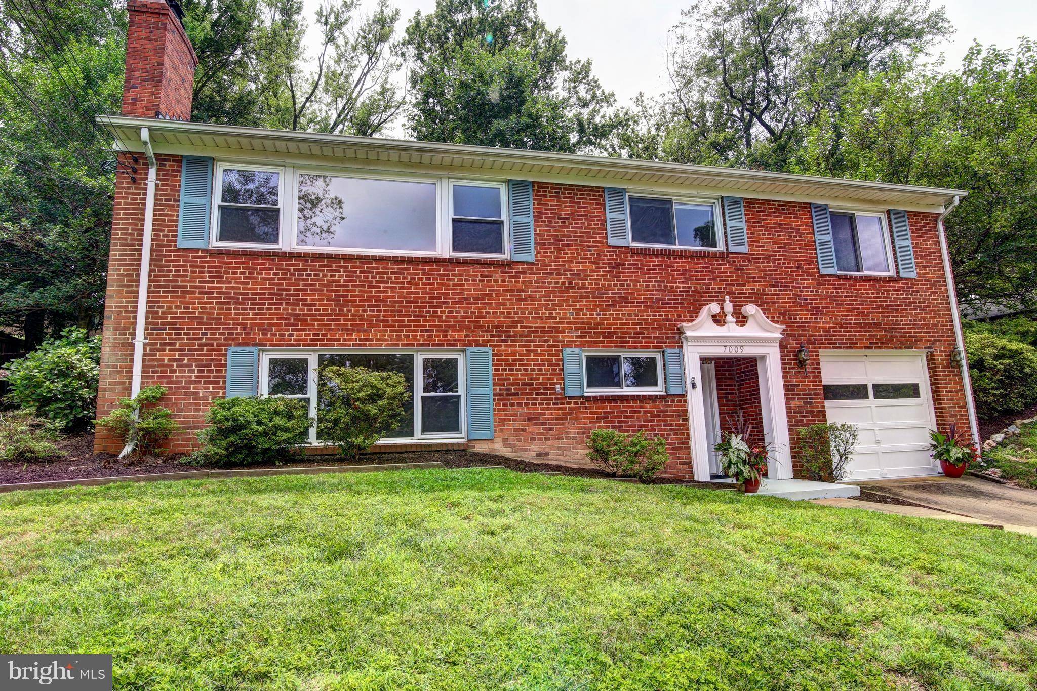 Annandale, VA 22003,7009 BRADLEY CIR