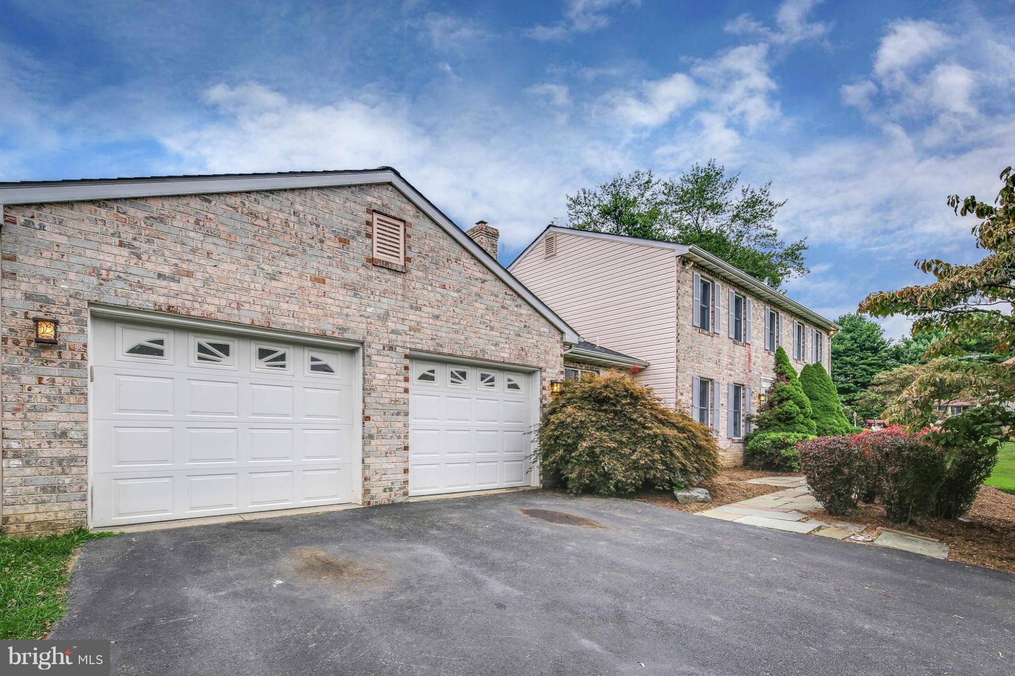 Gaithersburg, MD 20882,9808 LOG HOUSE CT