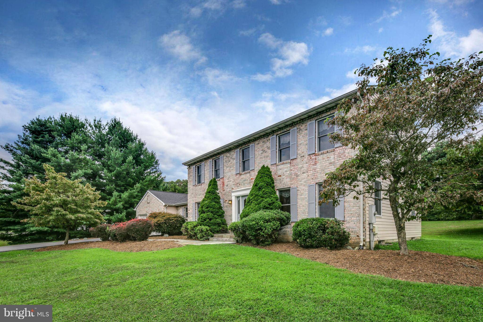 Gaithersburg, MD 20882,9808 LOG HOUSE CT