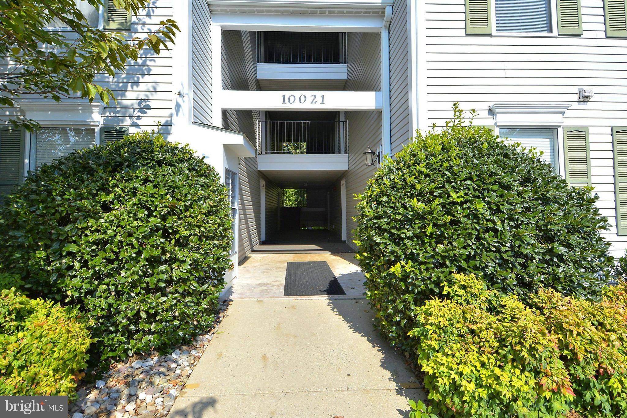 Rockville, MD 20850,10021 VANDERBILT CIR #5-15