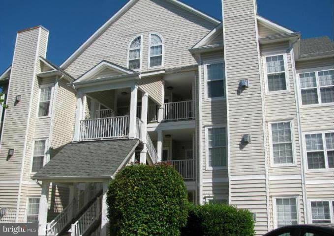 Gaithersburg, MD 20879,9808 FEATHERTREE TER #18