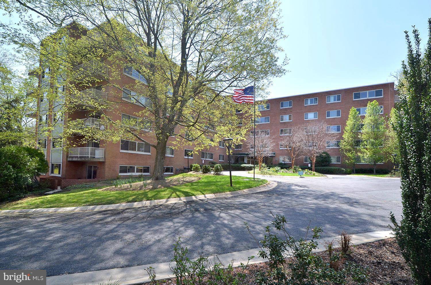 Chevy Chase, MD 20815,5100 DORSET AVE #100