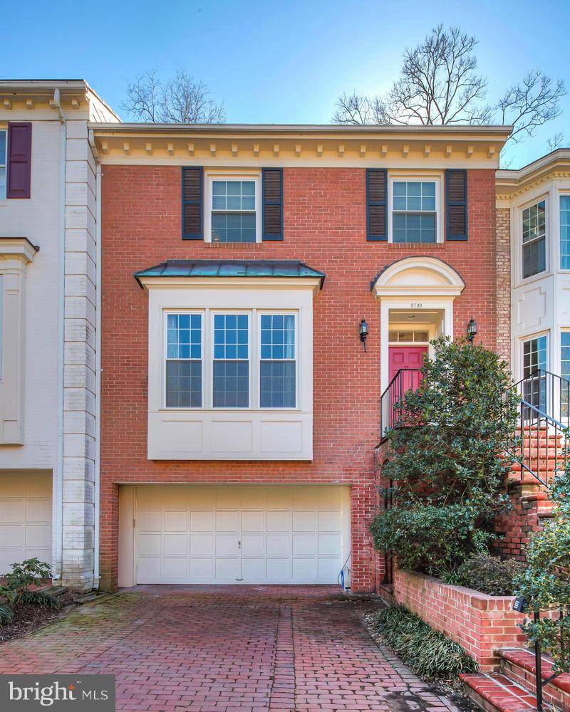 Bethesda, MD 20814,9709 BARRISTER CT