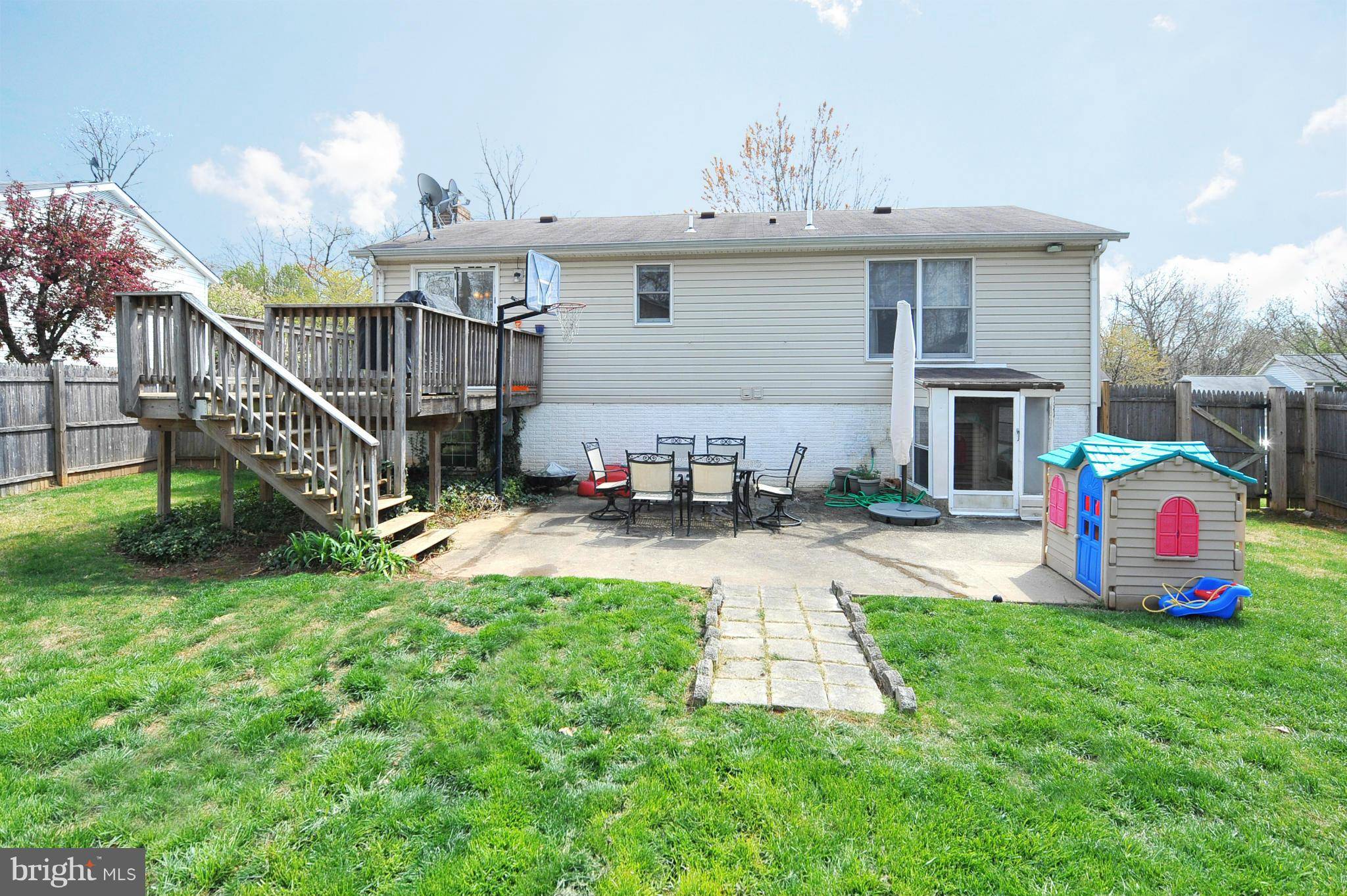 Gaithersburg, MD 20877,8109 SHADY SPRING DR