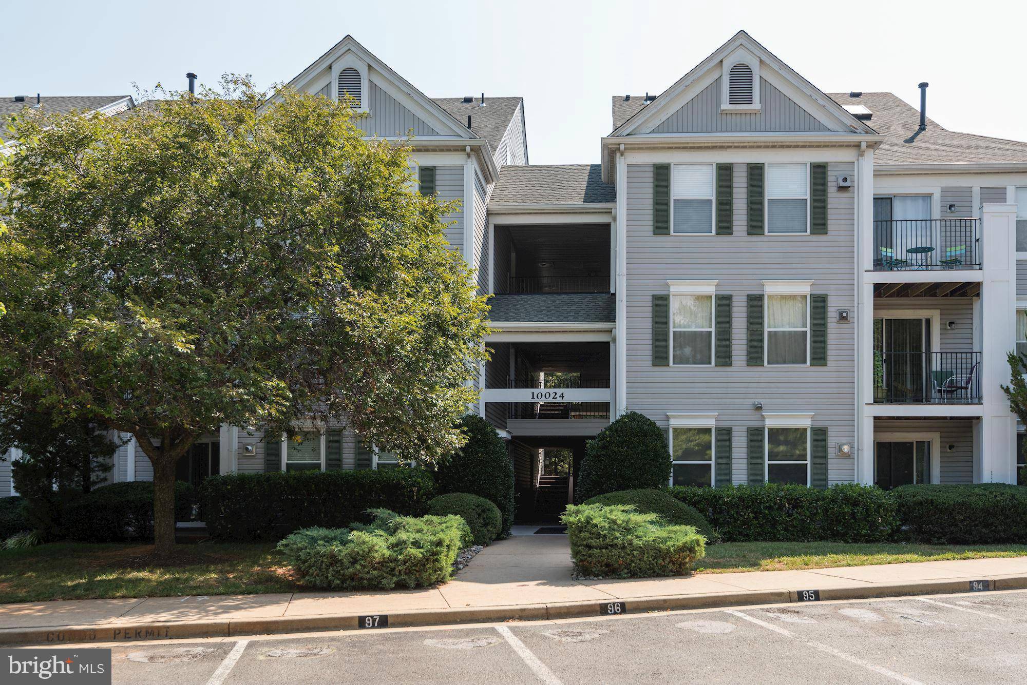 Rockville, MD 20850,10024 VANDERBILT CIR #3-14