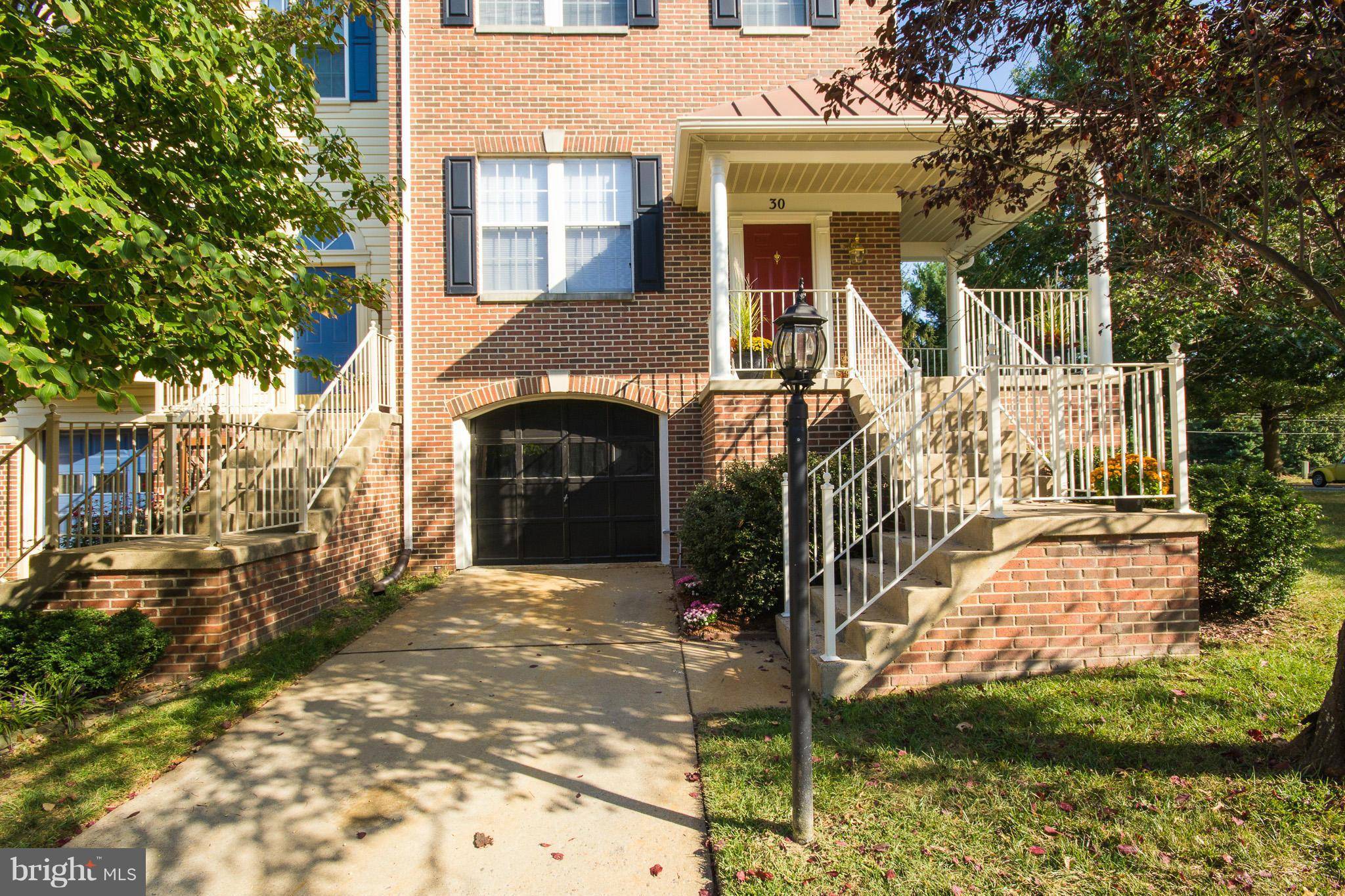 Gaithersburg, MD 20878,30 BEACON HILL CT