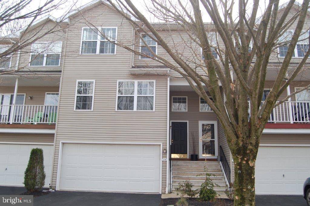 Annville, PA 17003,124 WOODSIDE CT