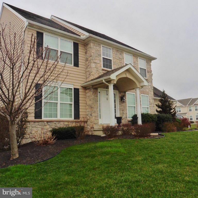 Leola, PA 17540,343 WILLOW DELL LN