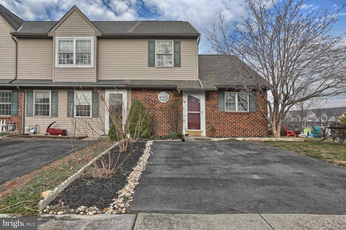 Marietta, PA 17547,99 WILD CHERRY LN