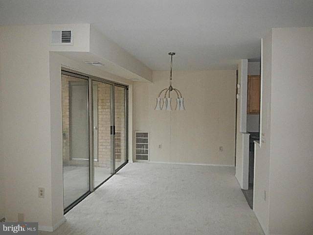 Rockville, MD 20852,5109 CROSSFIELD CT #296