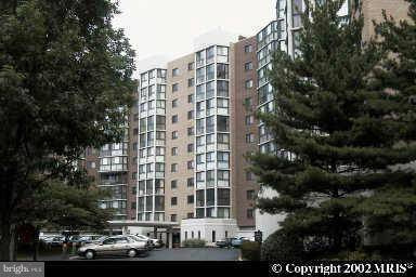 Silver Spring, MD 20906,15107 INTERLACHEN DR #2-715