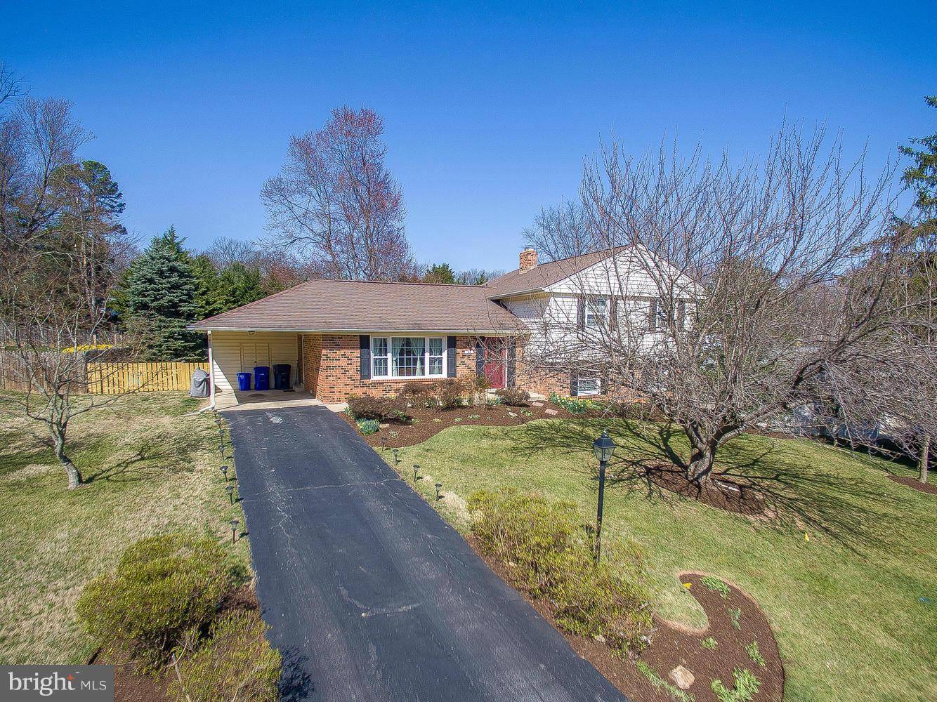 Olney, MD 20832,10 HOLLY VIEW CT