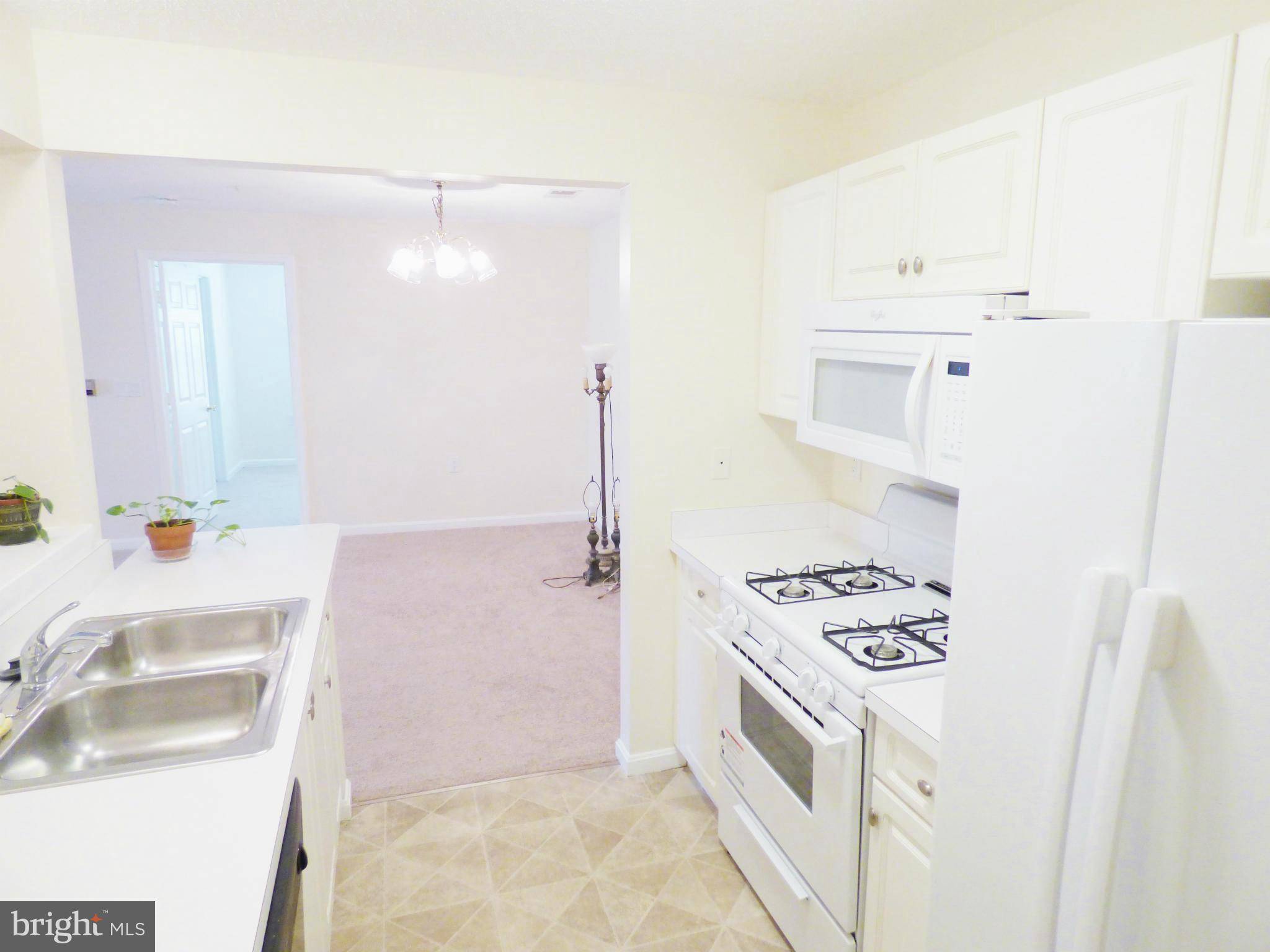 Rockville, MD 20850,15313 DIAMOND COVE TER #6