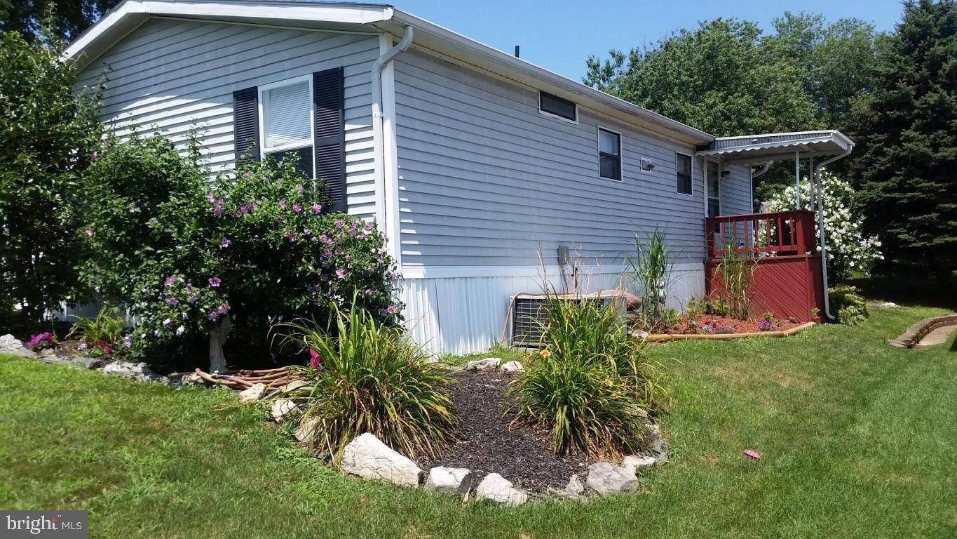 Lancaster, PA 17603,204 OAKFIELD CT W