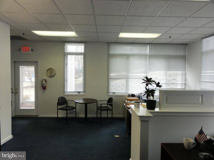 Langhorne, PA 19047,601 CORPORATE DR W