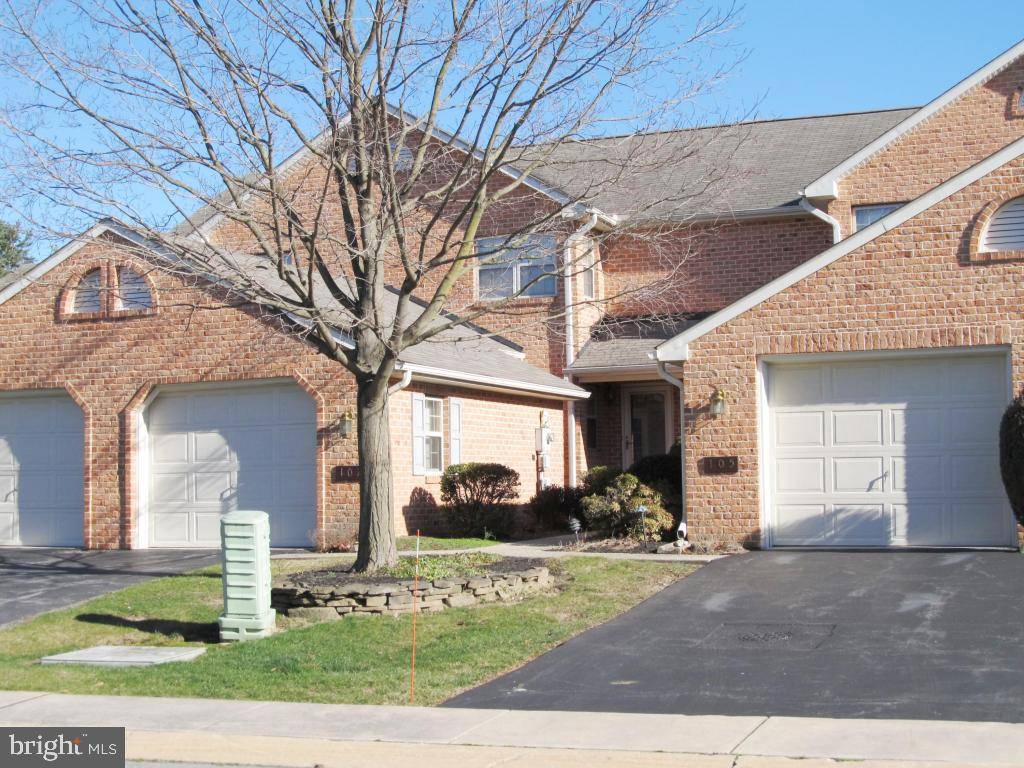 Lancaster, PA 17603,105 LANGLEY SQ