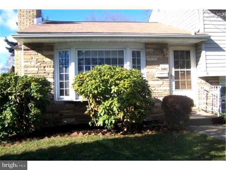 Yardley, PA 19067,8 SANDY DR