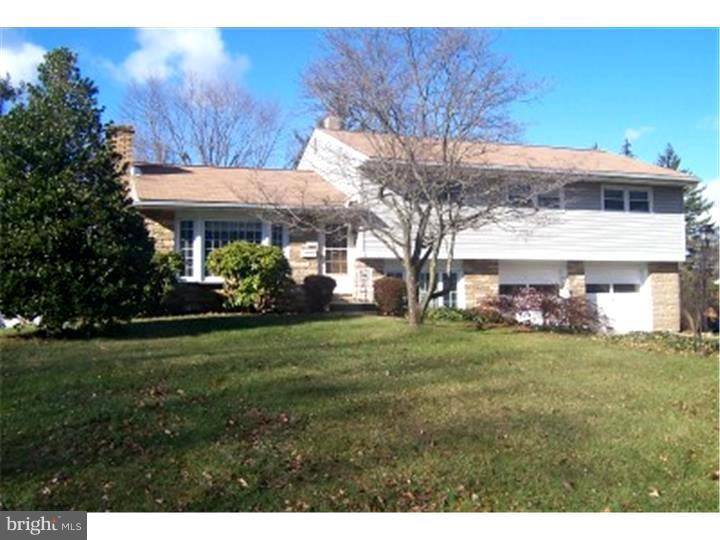 Yardley, PA 19067,8 SANDY DR