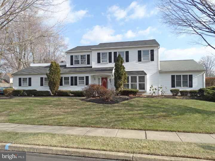 Langhorne, PA 19047,337 MAPLE POINT DR