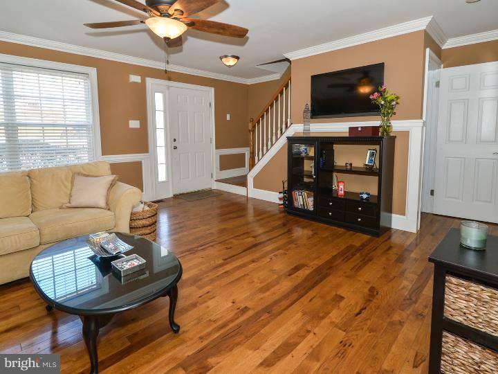 Doylestown, PA 18902,5502 RINKER CIR #323