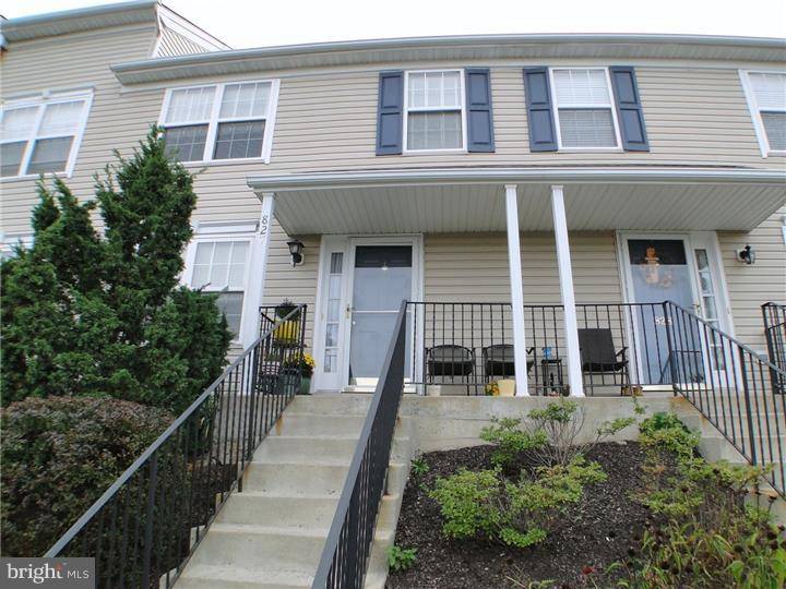 Warrington, PA 18976,827 PURPLE MARTIN CT #225