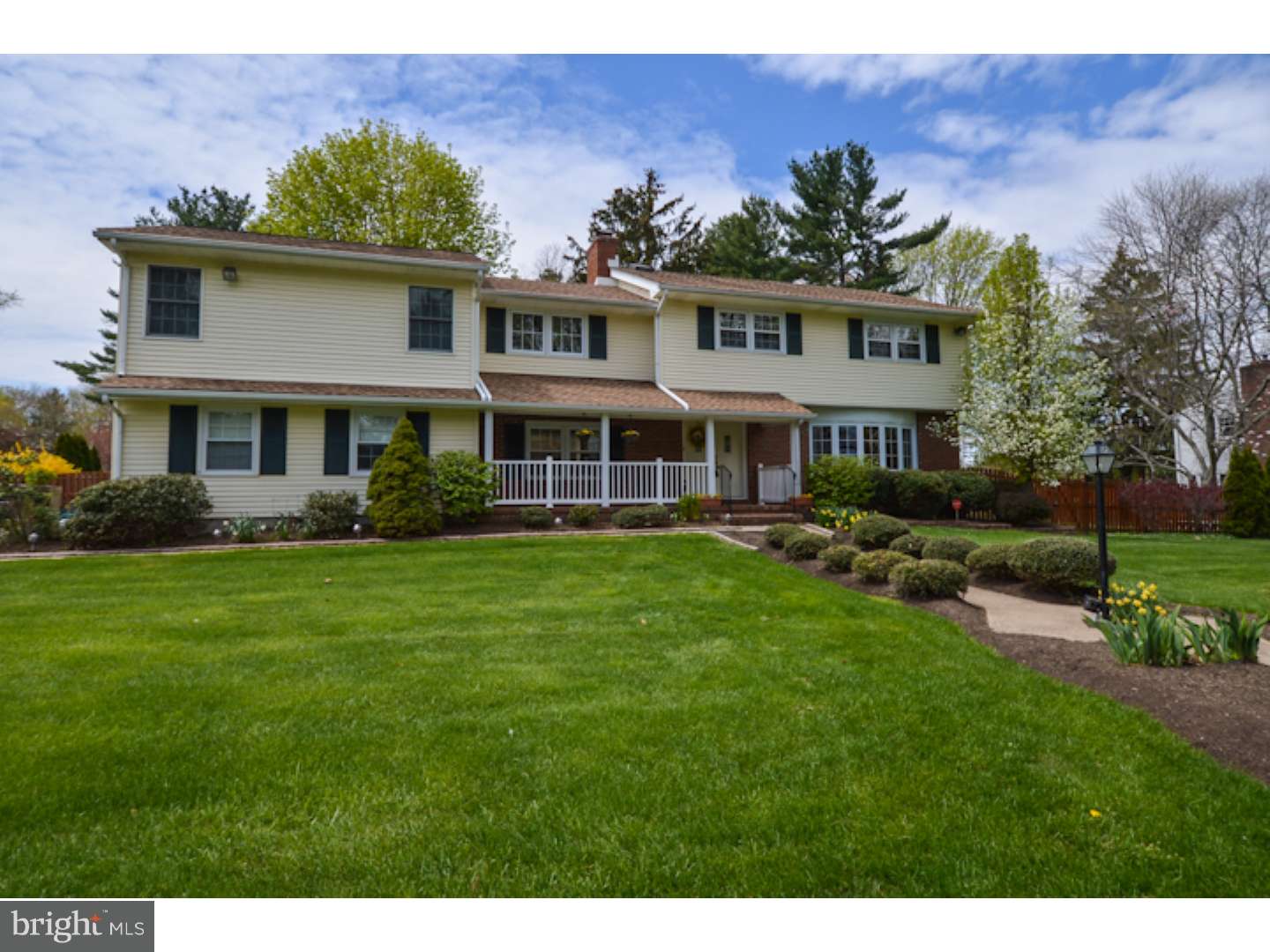 Yardley, PA 19067,573 KINGS RD