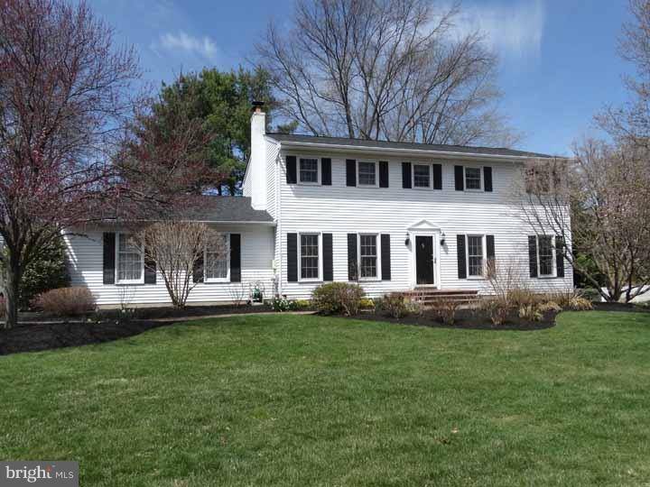 Yardley, PA 19067,876 WEBER DR