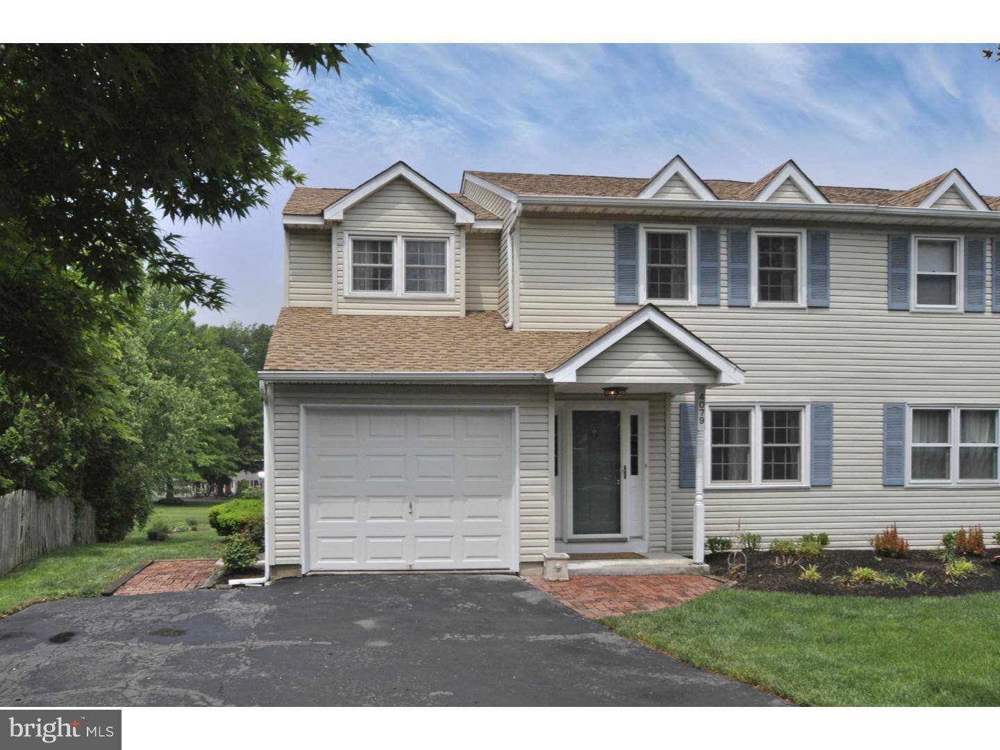 Doylestown, PA 18902,4079 HOLLY WAY