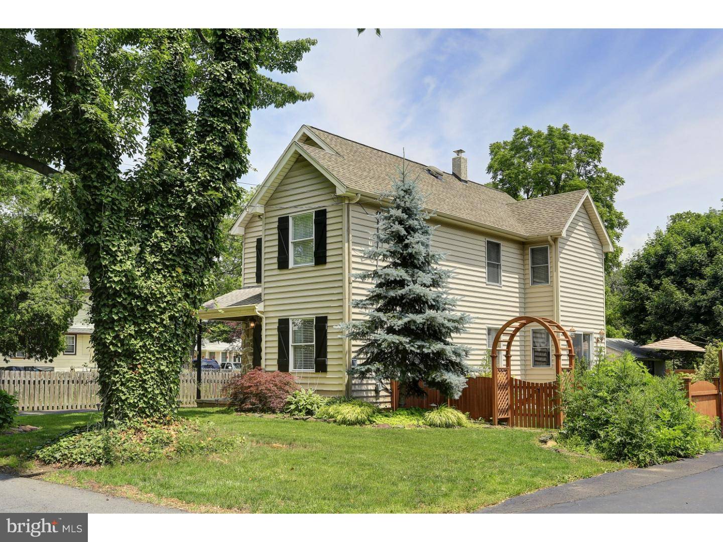 Langhorne, PA 19047,421 PARKVALE AVE