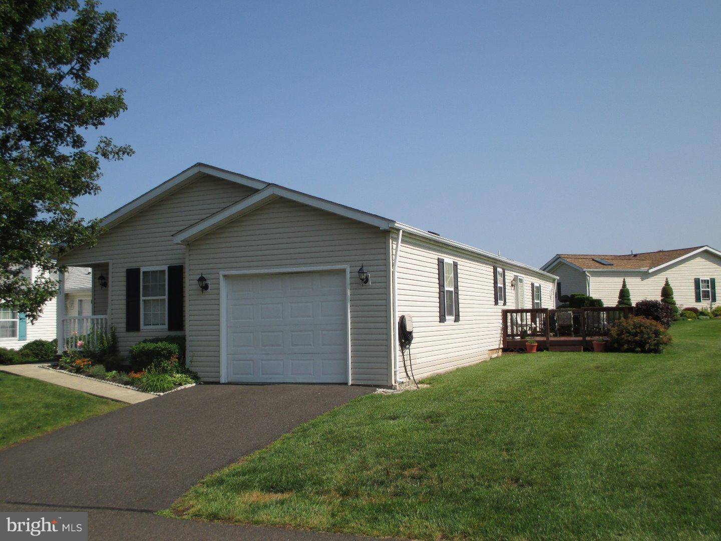 Buckingham, PA 18938,263 UPLAND CT