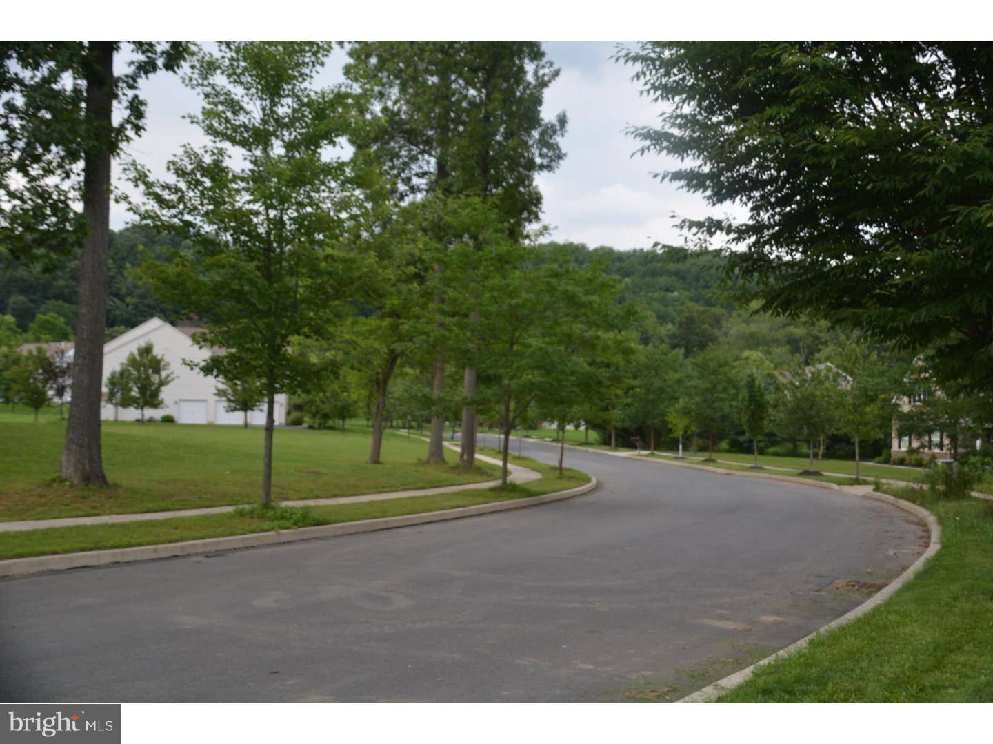 Hellertown, PA 18055,3510 WOODBYNE RD