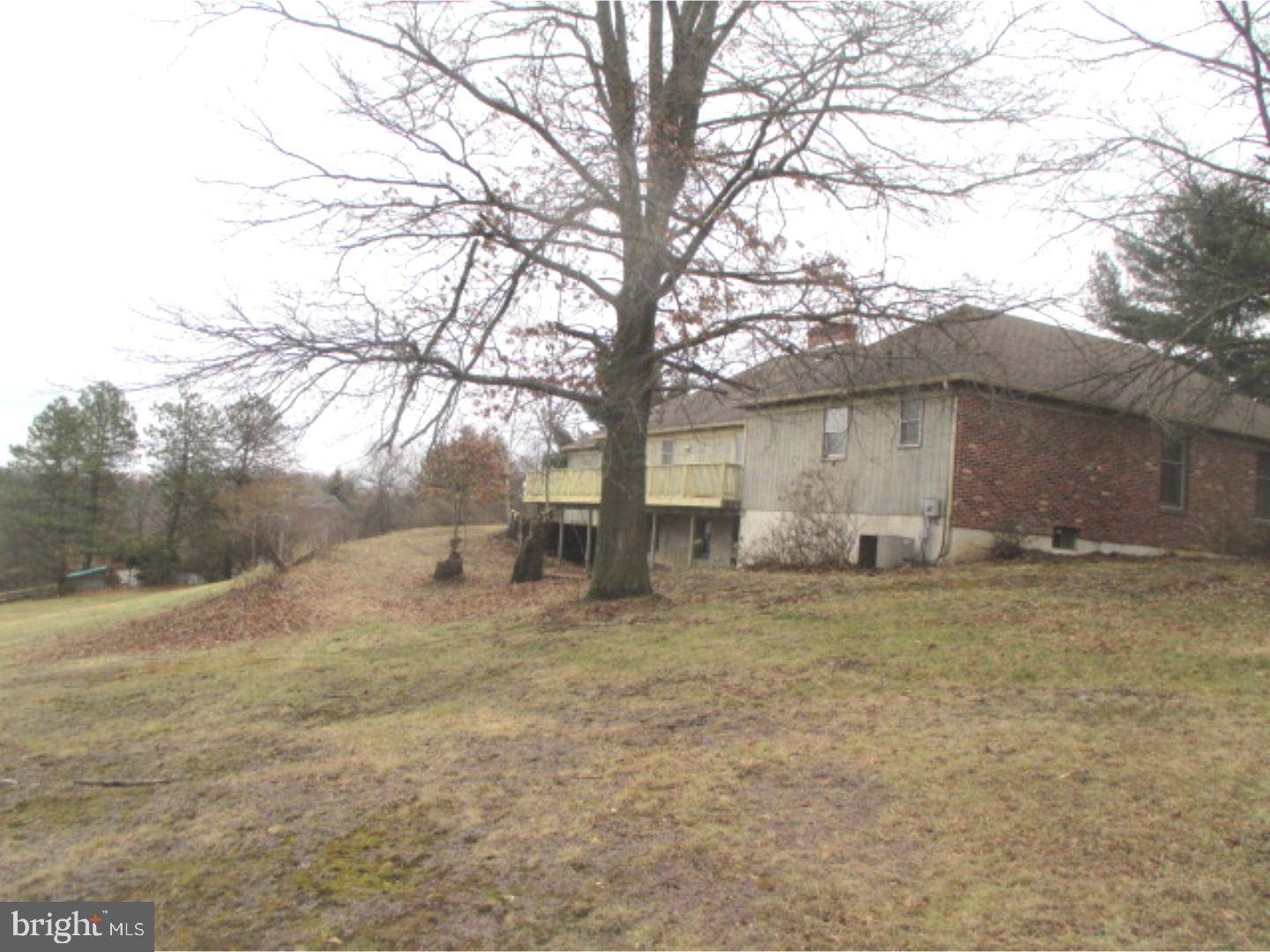 Riegelsville, PA 18077,515 SUMMIT LN