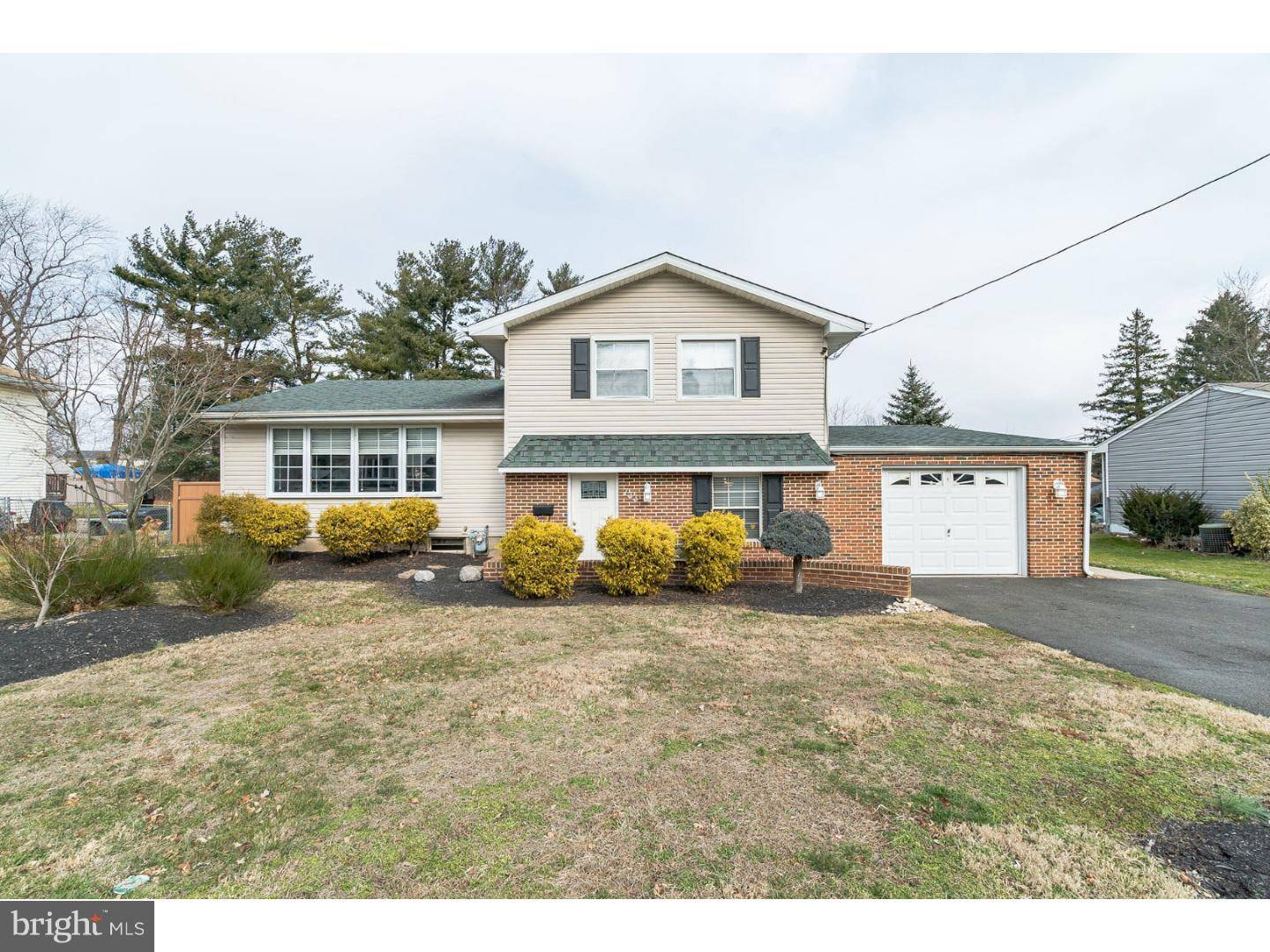 Warminster, PA 18974,733 CHERYL DR