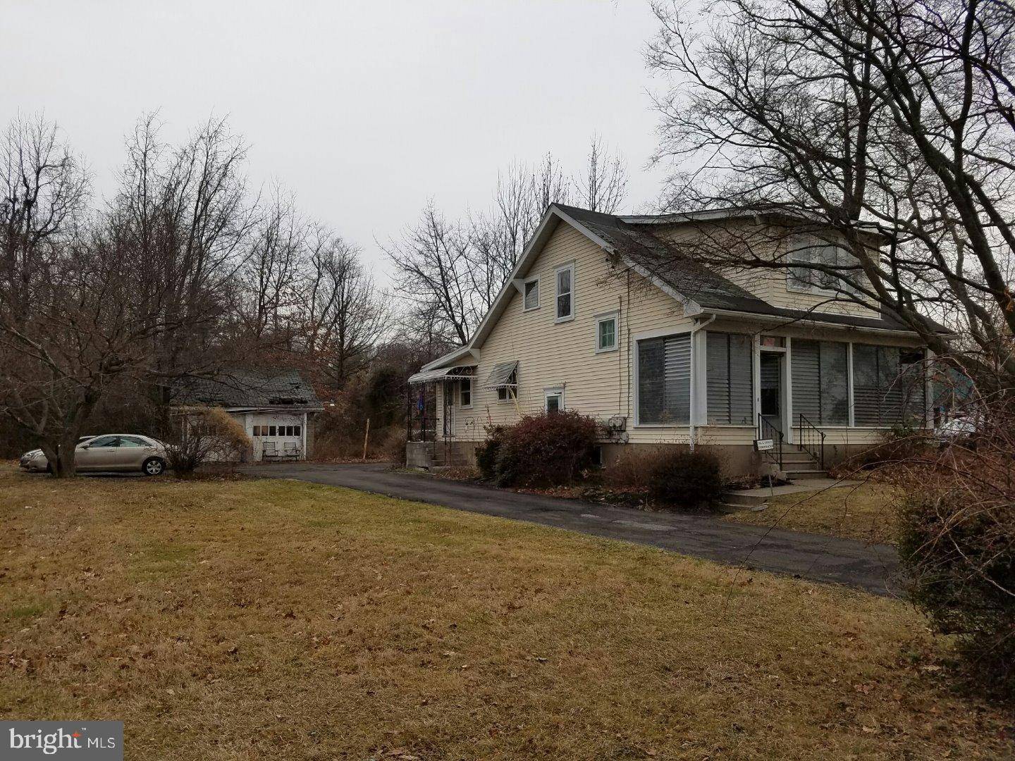 Morrisville, PA 19067,316 W TRENTON AVE