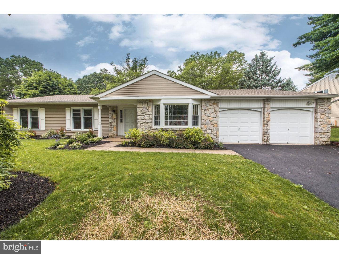 Yardley, PA 19067,923 PICKERING DR