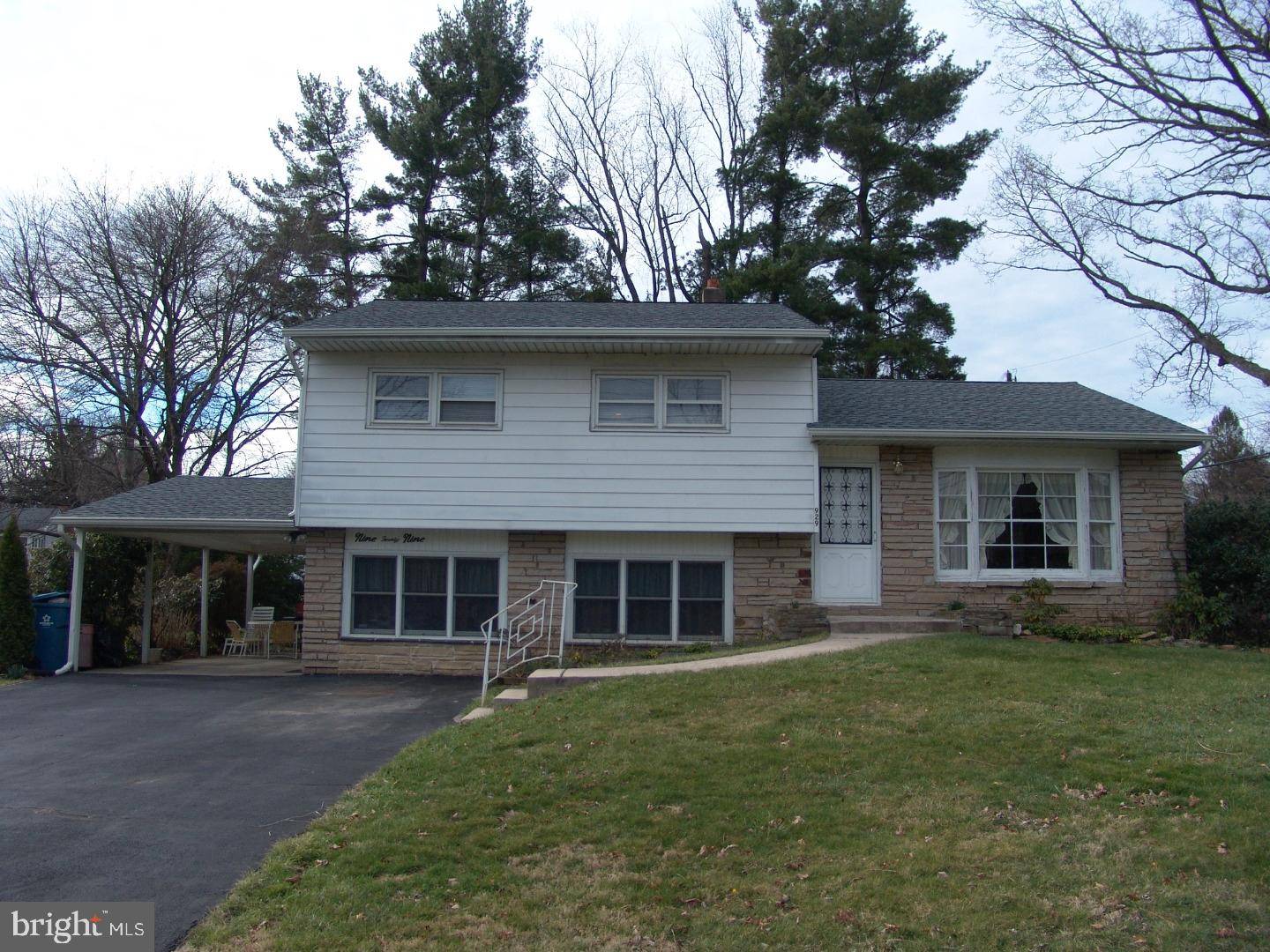 Yardley, PA 19067,929 BIG OAK RD