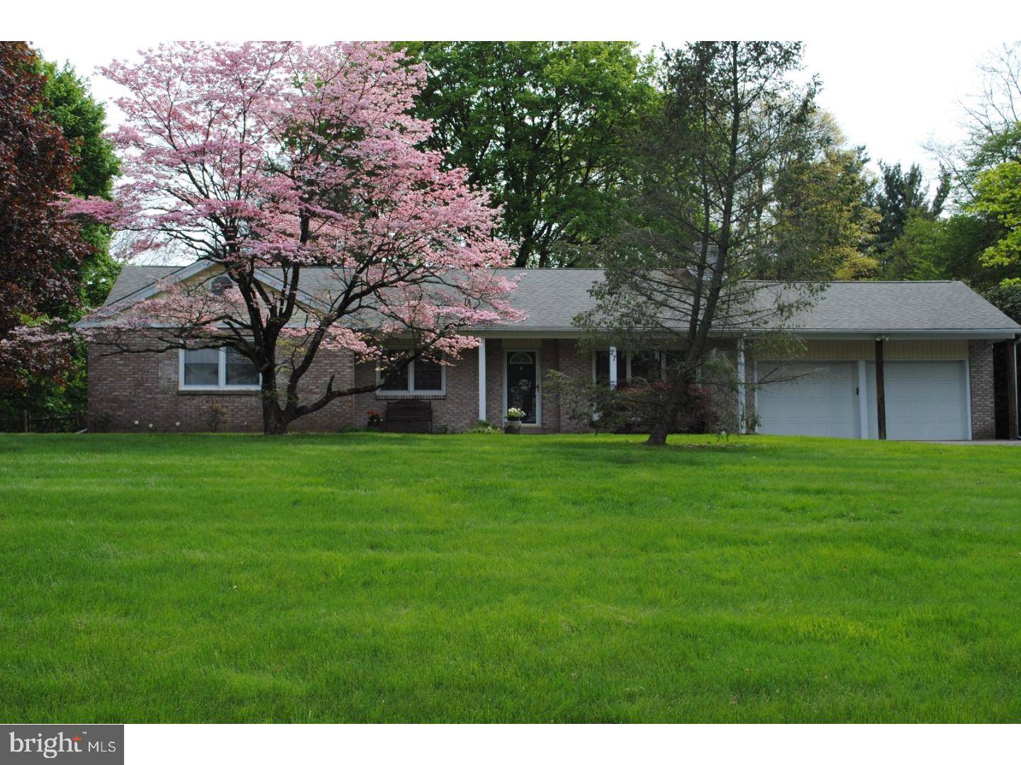 Doylestown, PA 18901,27 BUTTONWOOD LN