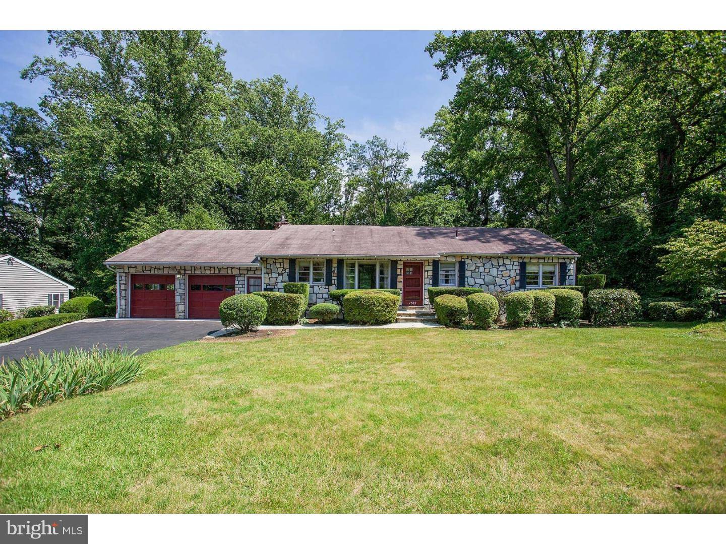 Huntingdon Valley, PA 19006,1582 BONNIE BRAE DR