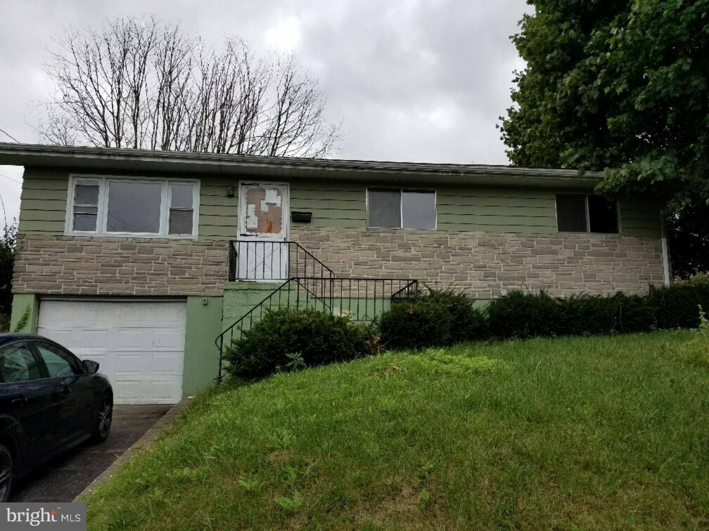 Hellertown, PA 18055,70 HESS AVE