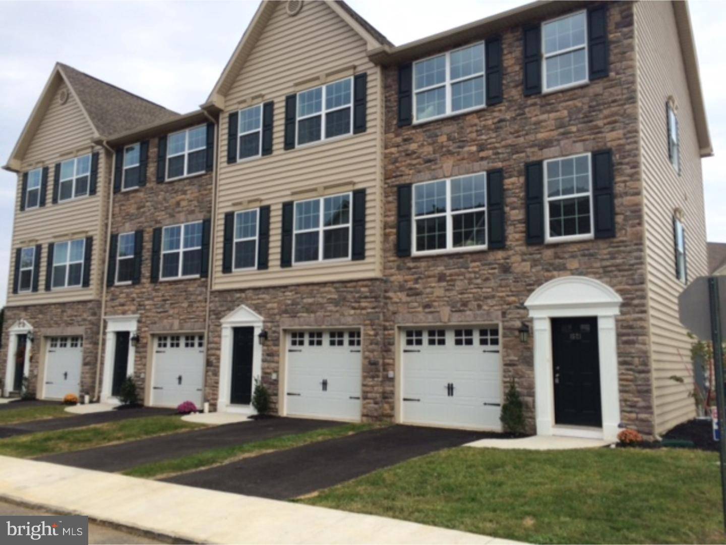 Hellertown, PA 18055,1521 BROOKSTONE PL