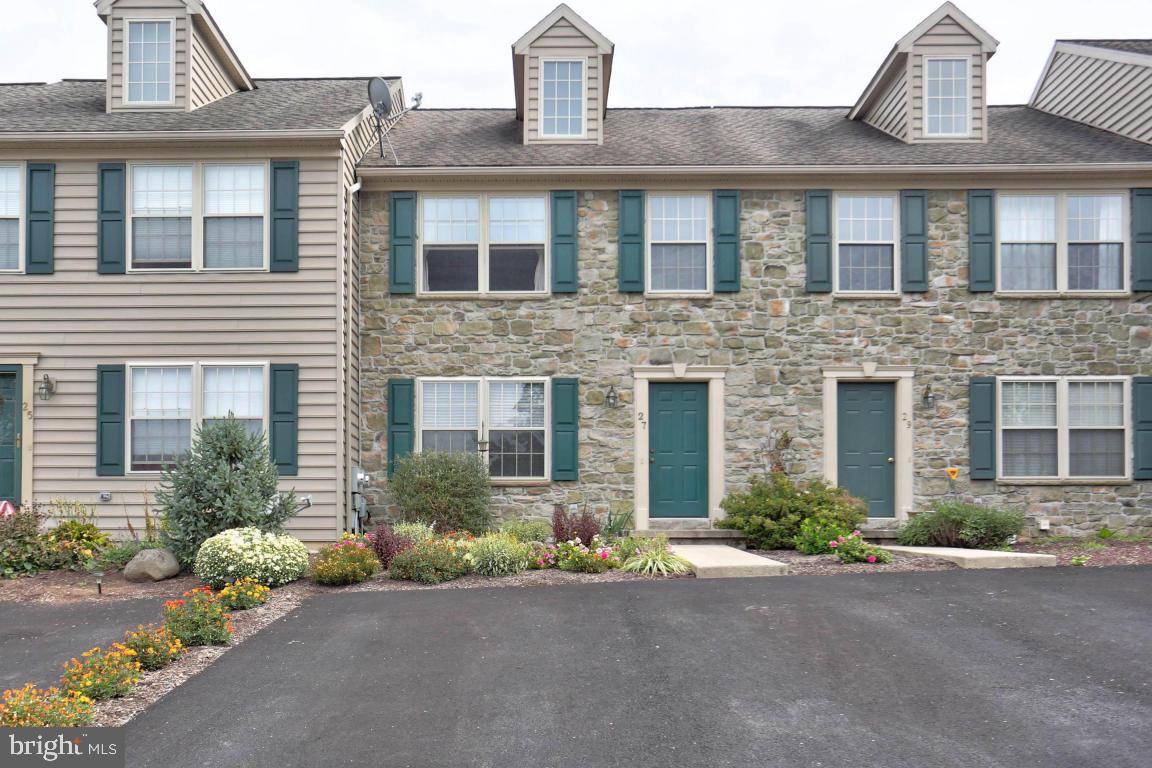 Elizabethtown, PA 17022,27 KING CT