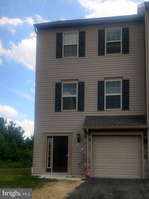 New Oxford, PA 17350,138 KATELYN DR #39