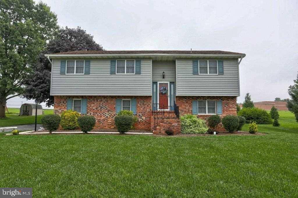 Washington Boro, PA 17582,127 SPRING MEADOW LN