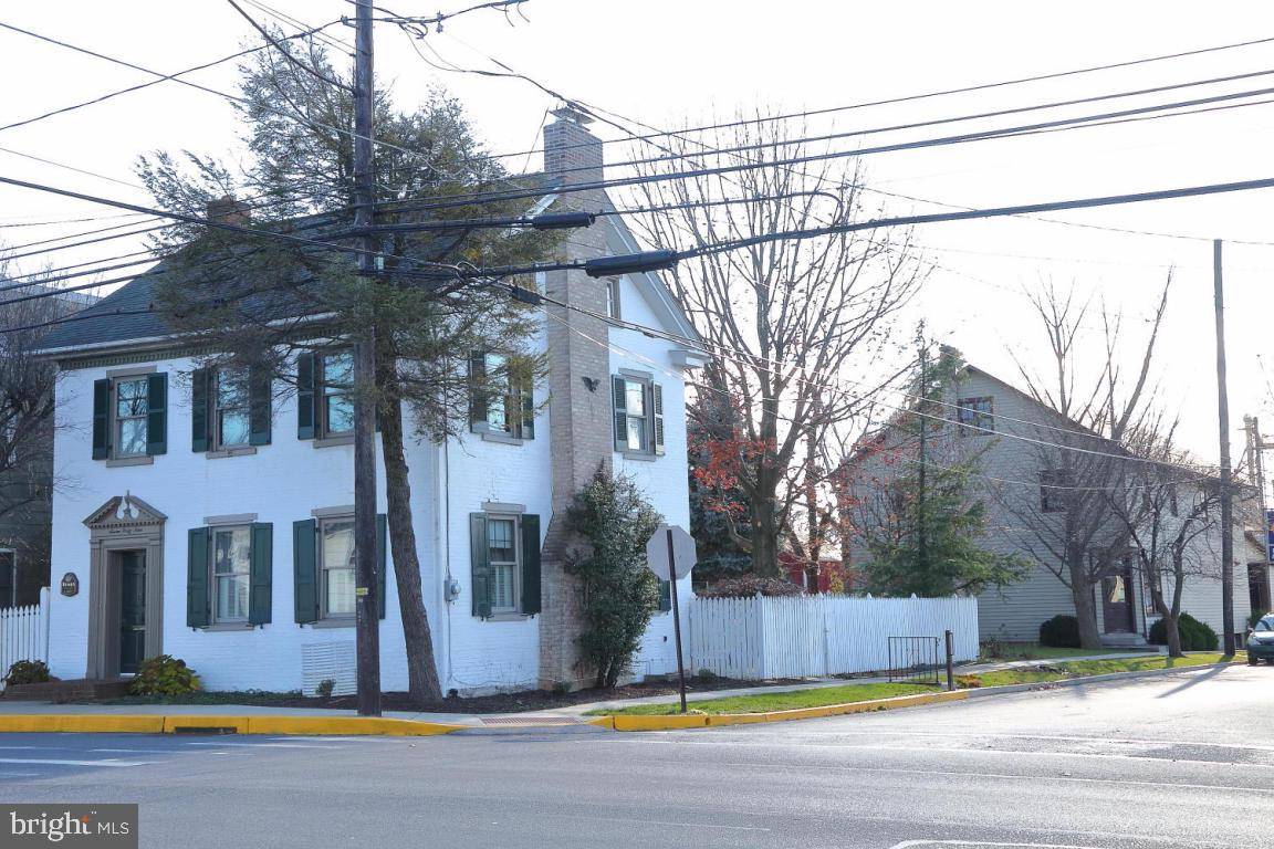 Mount Joy, PA 17552,744 W MAIN ST