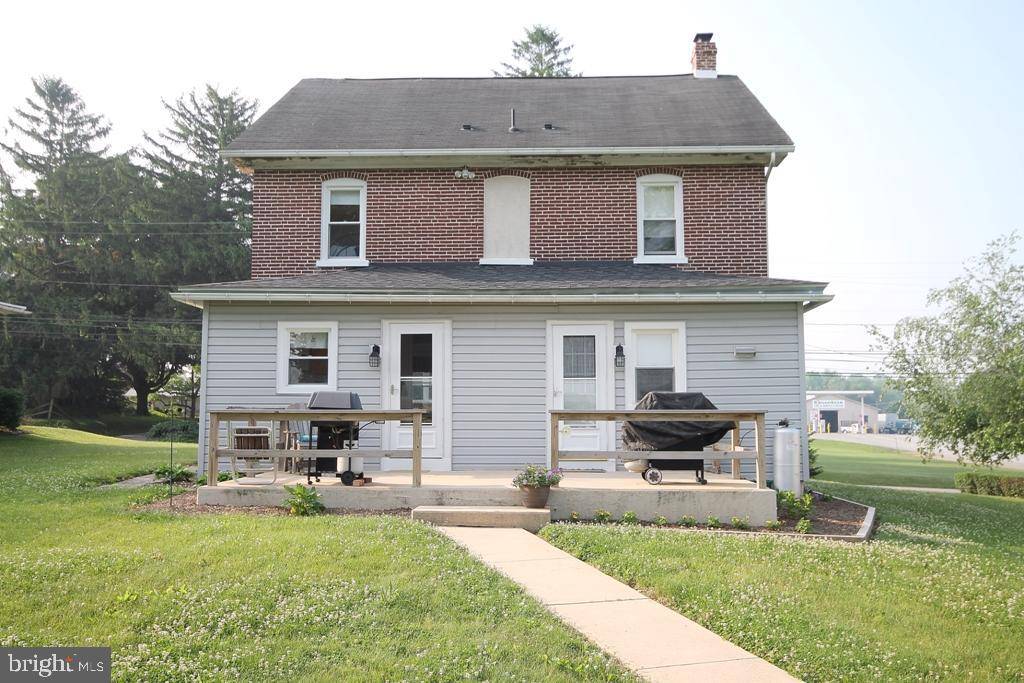 Quarryville, PA 17566,230 E STATE ST