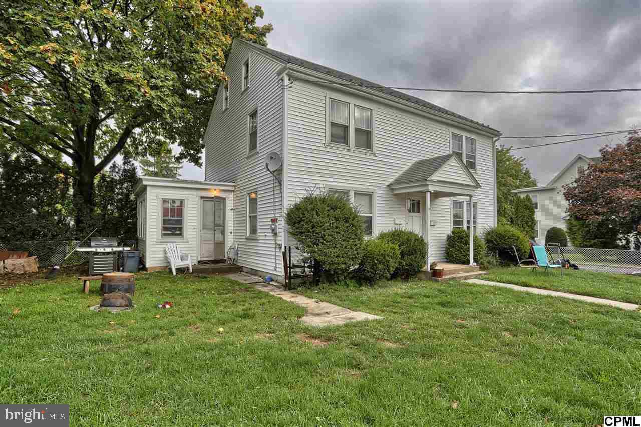 Cleona, PA 17042,17 E MAPLE ST