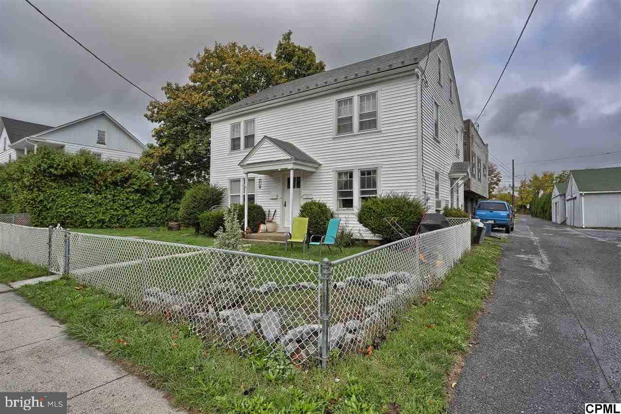 Cleona, PA 17042,17 E MAPLE ST