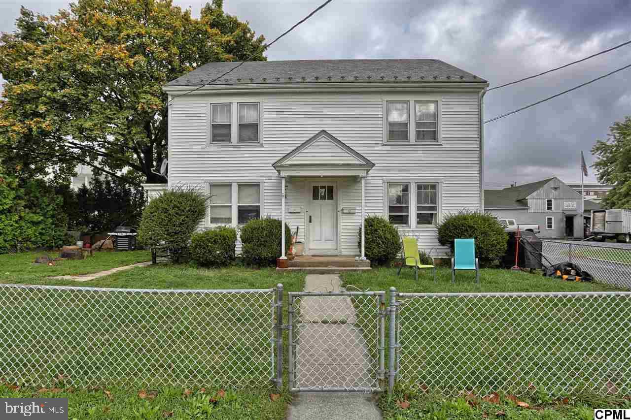 Cleona, PA 17042,17 E MAPLE ST