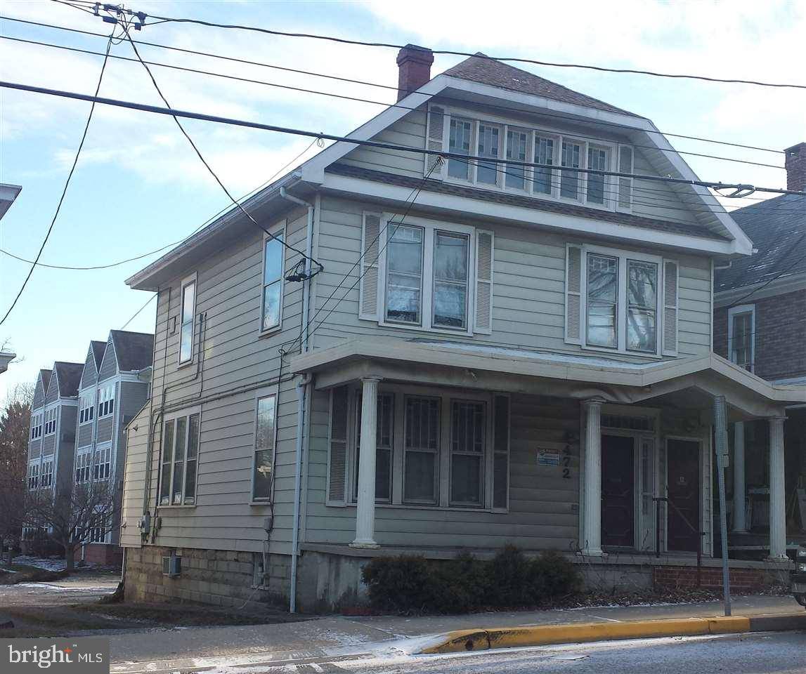 Shippensburg, PA 17257,472 E KING ST