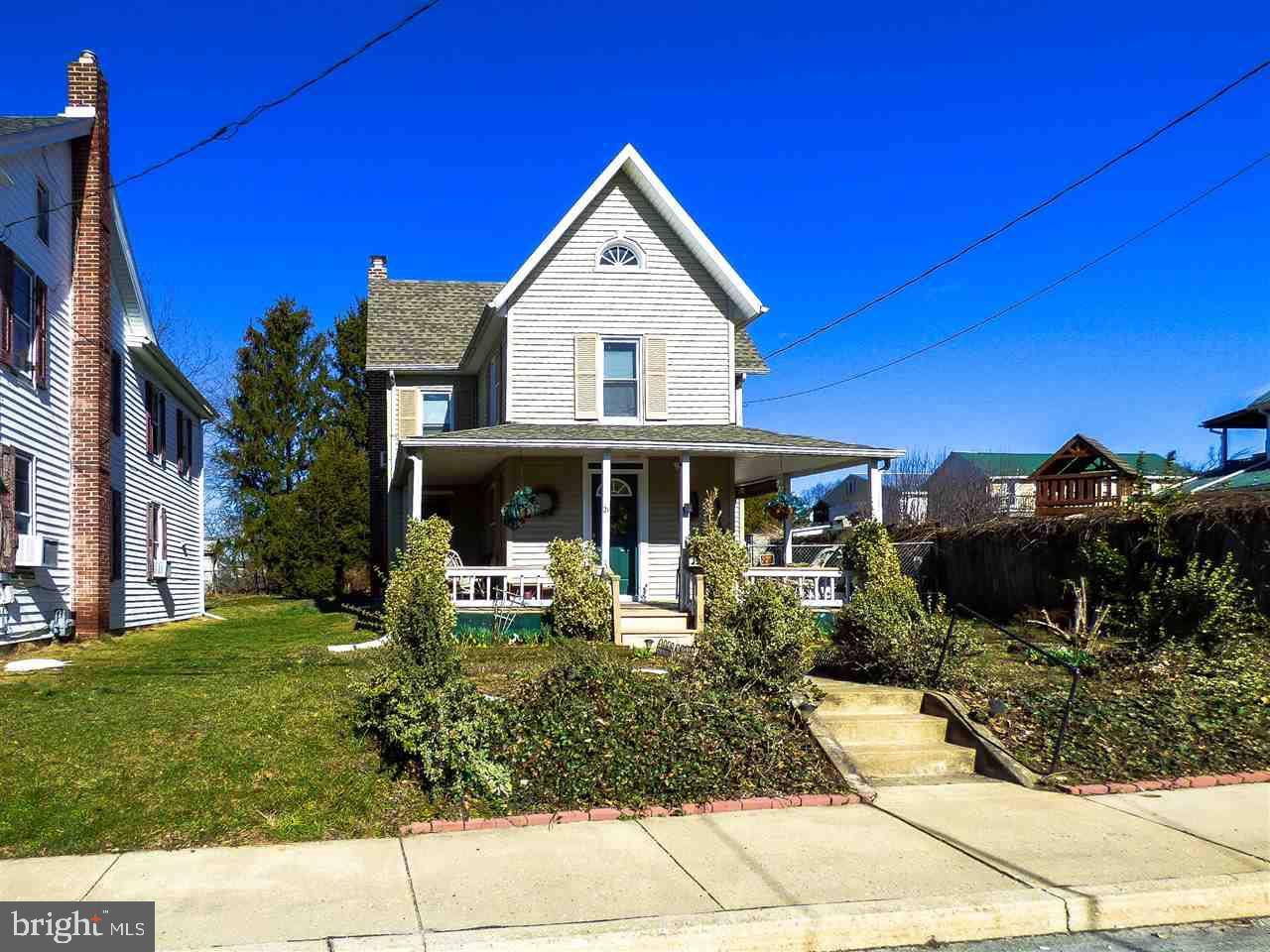 East Prospect, PA 17317,21 W MAPLE ST